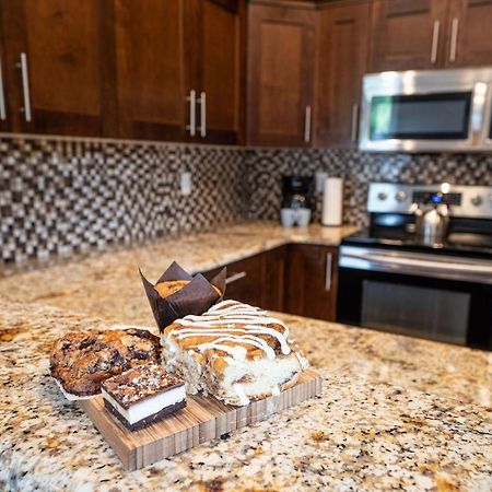 Aspen Lodge By Revelstoke Vacations 외부 사진