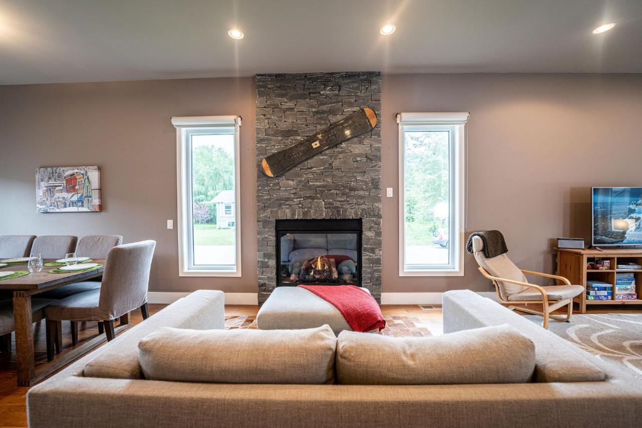 Aspen Lodge By Revelstoke Vacations 외부 사진