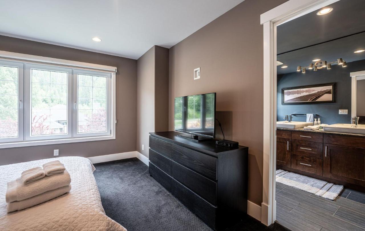 Aspen Lodge By Revelstoke Vacations 외부 사진